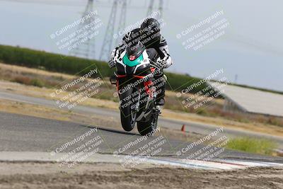 media/May-26-2025-Lets Ride (Mon) [[3bf1de1d65]]/B Group/1220pm (Wheelie Bump)/